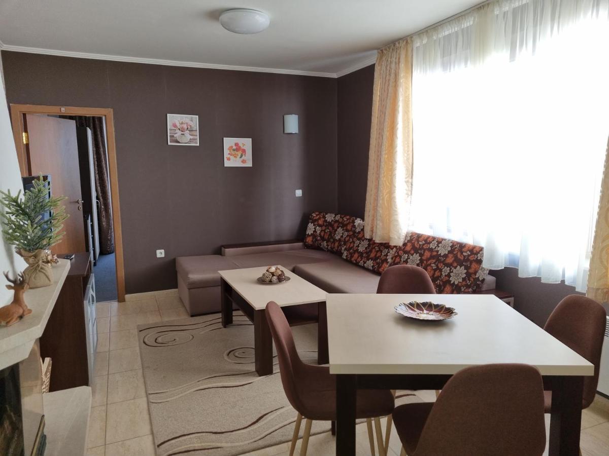 Grand Monastery Hotel Apartments Pamporowo Zewnętrze zdjęcie