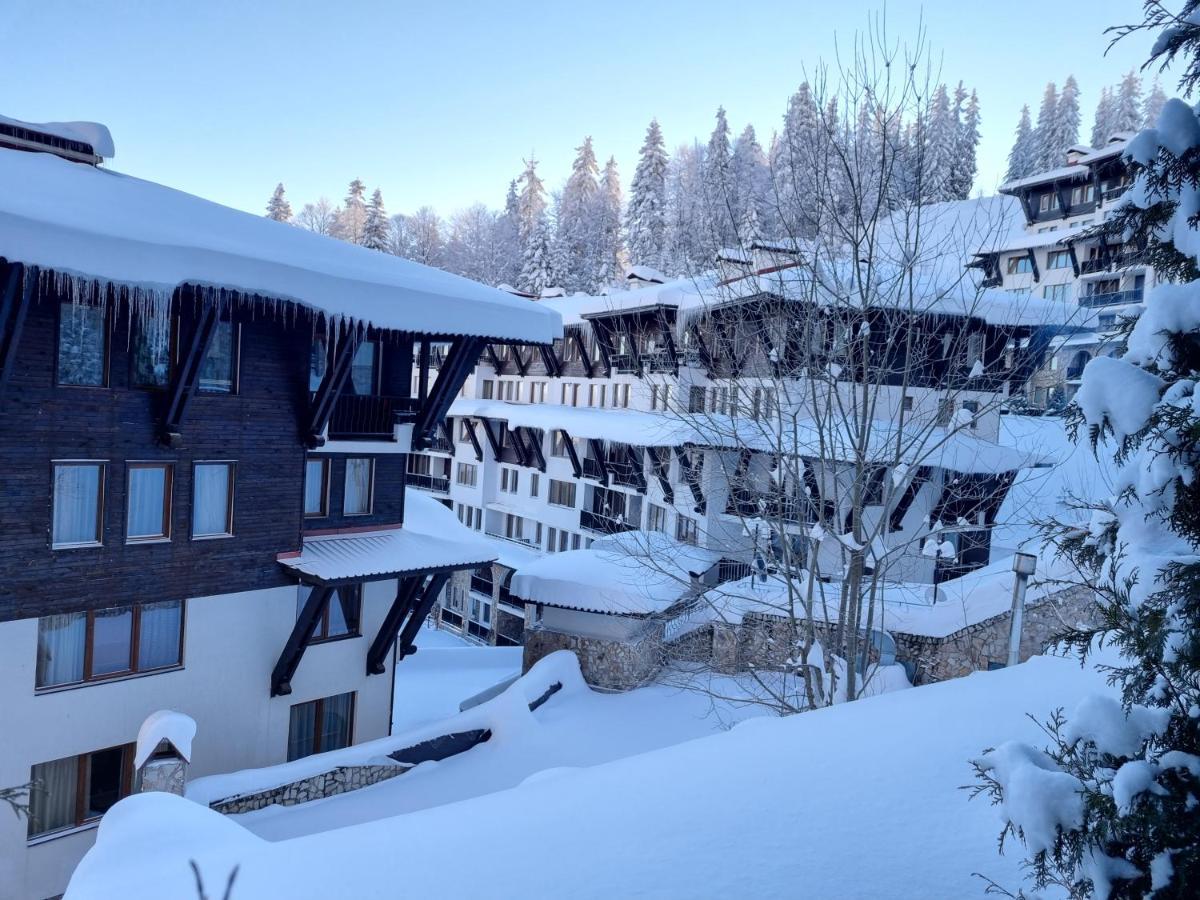 Grand Monastery Hotel Apartments Pamporowo Zewnętrze zdjęcie