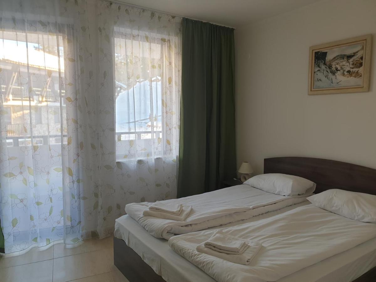 Grand Monastery Hotel Apartments Pamporowo Zewnętrze zdjęcie