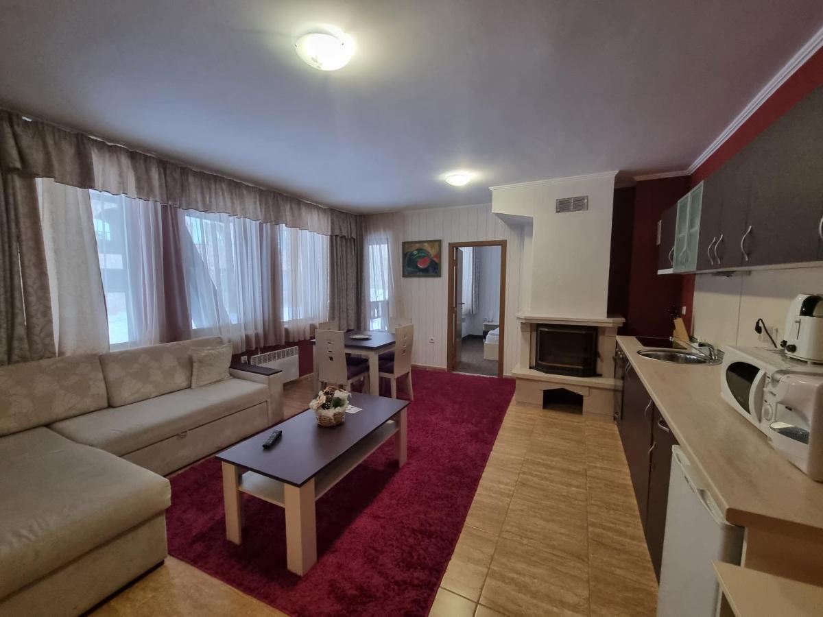 Grand Monastery Hotel Apartments Pamporowo Zewnętrze zdjęcie
