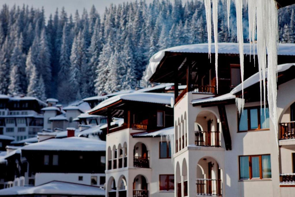 Grand Monastery Hotel Apartments Pamporowo Zewnętrze zdjęcie
